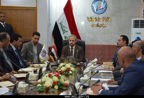 خلال لقاءه مدير عام دائرة الاصلاح العراقية ومعاونيه ومدراء السجون في بغداد