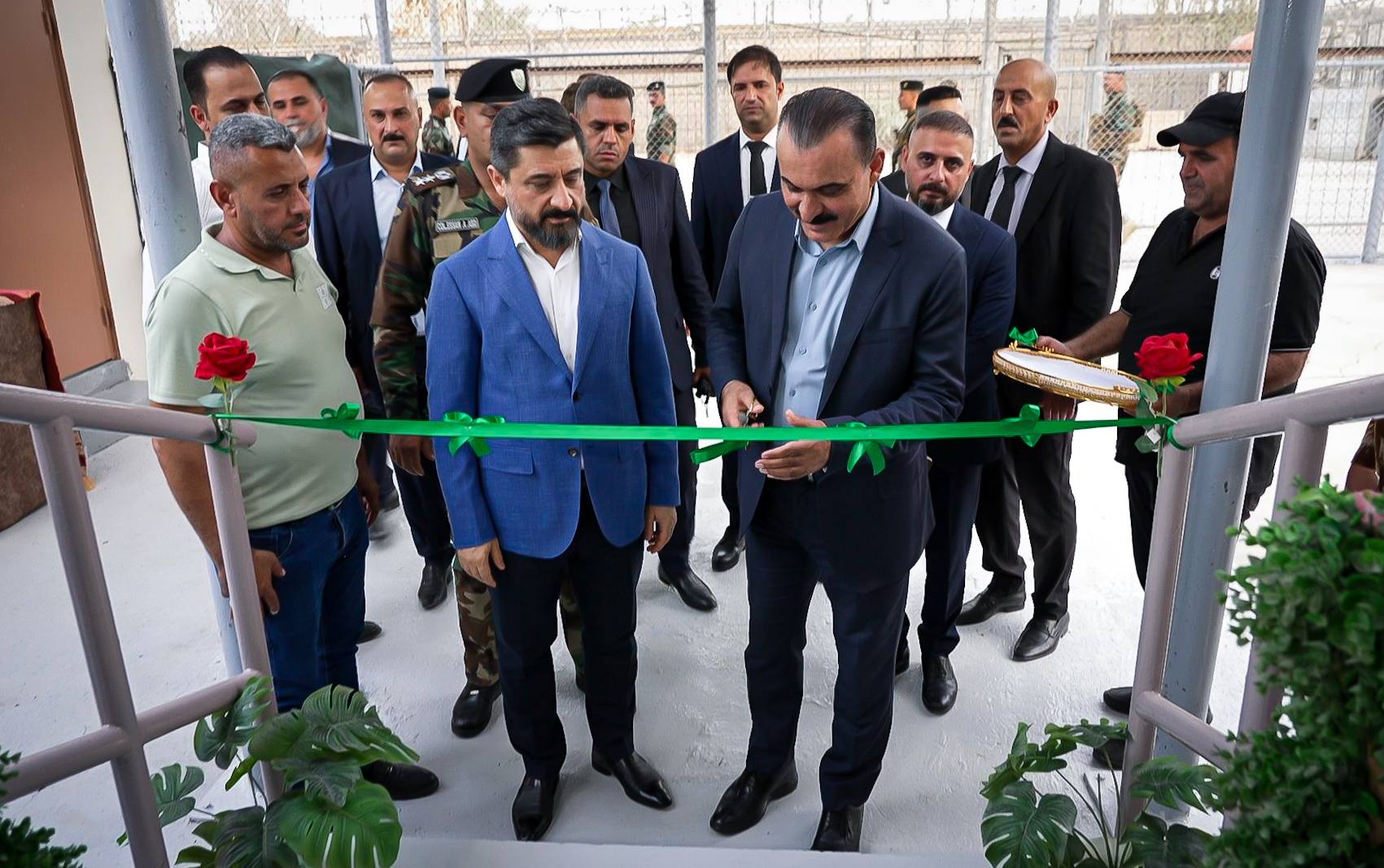 لتعزيز الجانب الصحي في المؤسسات الإصلاحية.... وزير العدل يفتتح بناية الحجر الصحي في سجن الكرخ المركزي بسعة 47 سريرًا