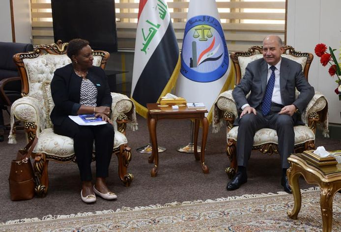 لدى استقباله ممثلة منظمة اليونيسيف في العراق