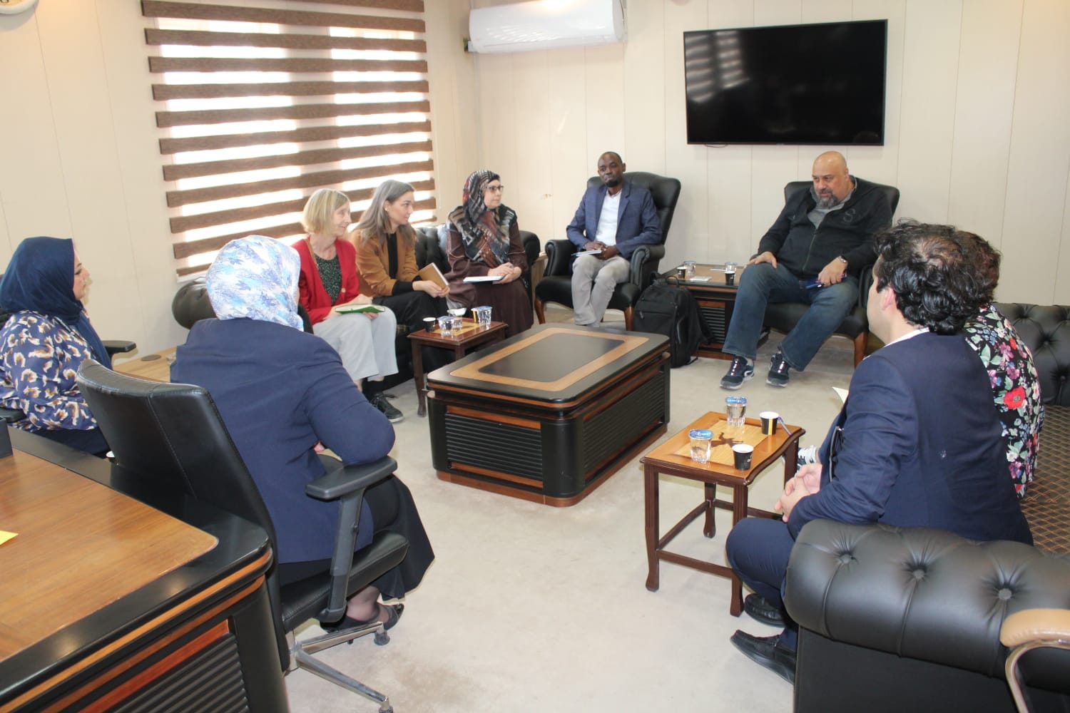 بناءً على توجيهات معالي وزير العدل د.خالد شواني بالتعاون مع المنظمات الإنسانية..