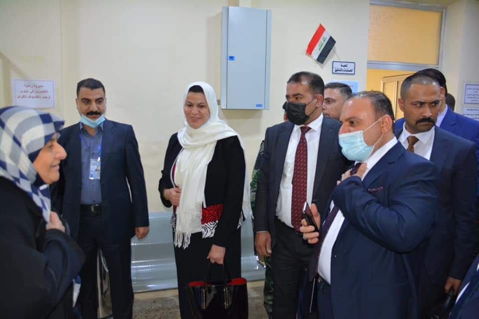 لتبسيط الاجراءات المعتمدة في انجاز معاملاتهم