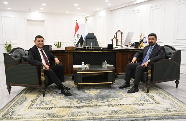 خلال لقائه رئيس اتحاد الحقوقيين .. وزير العدل يناقش مقترح قانون الحقوقيين وامتيازاتهم ودعم الحكومة لاقامة مؤتمرهم العربي في بغداد