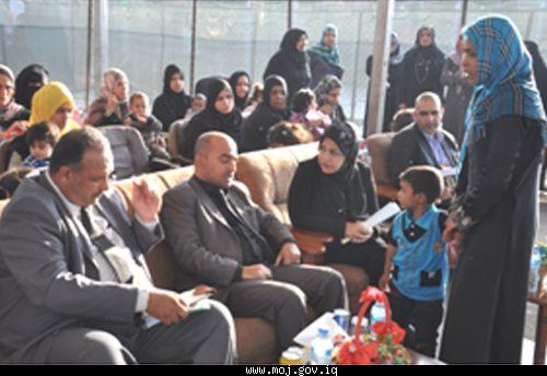 خلال اجتماع مع إدارة سجن النساء والرصافة السادسة