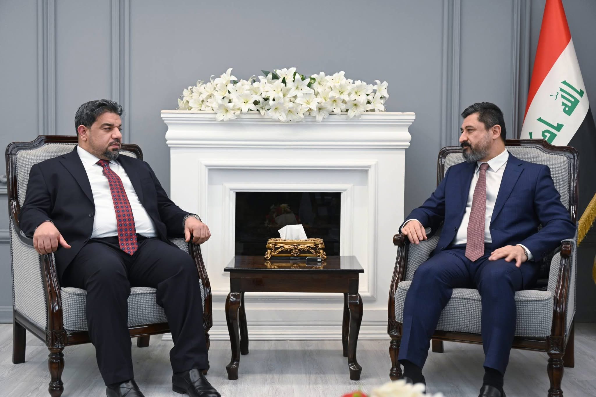 وزير العدل يستقبل رئيس اتحاد الحقوقيين ويبحث معه إعداد برامج قانونية مشتركة لتطوير مهارات الكوادر القانونية في الوزارة