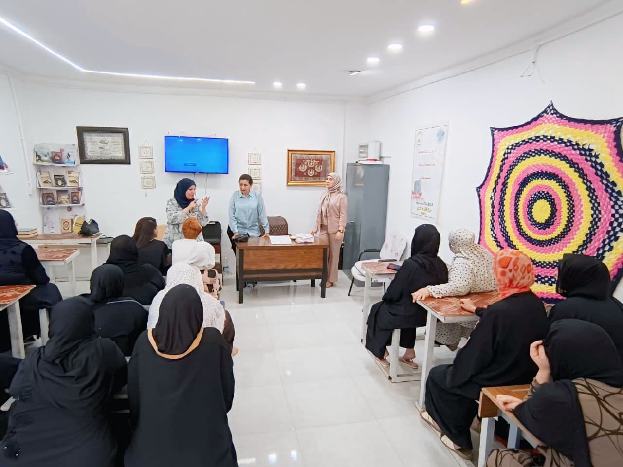 سجن البلديات يعزز برامجه الإصلاحية بمحاضرات للدعم النفسي والتأهيل للنزيلات