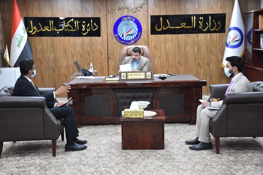 مدير عام دائرة الكتاب العدول يلتقي مجموعة من ‏المواطنين والموظفين