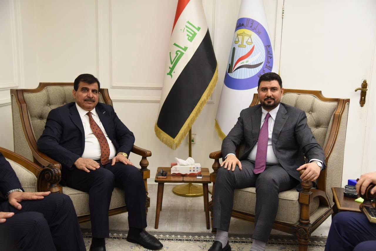 وكيل وزارة العدل الأقدم يبحث مع المستشار الأمني لوزير الداخلية تعزيز التعاون الأمني لحماية السجون