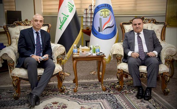 لتعزيز سبل التعاون بين الجانبين