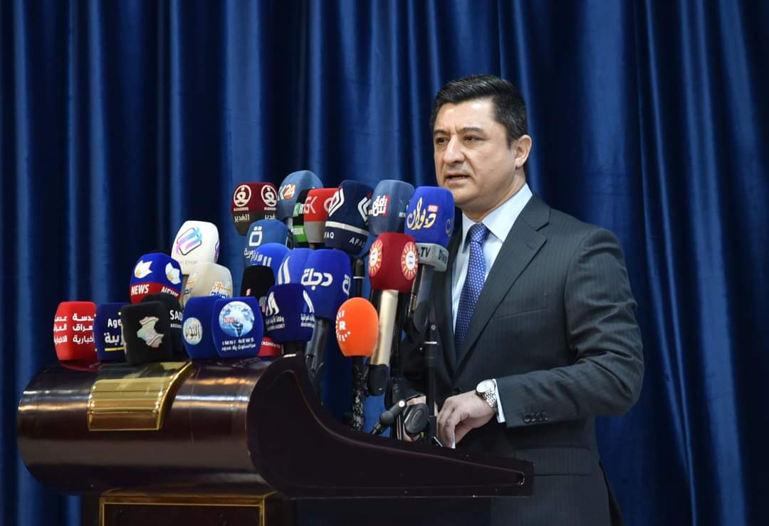 وزير العدل يؤكد استحصال الموافقة من مجلس الوزراء للمضي قدماً باصلاح ملف إطعام نزلاء دائرة الاصلاح العراقية والموقوفين للحفاظ على المال العام من الهدر وتحسين نوعية الطعام.