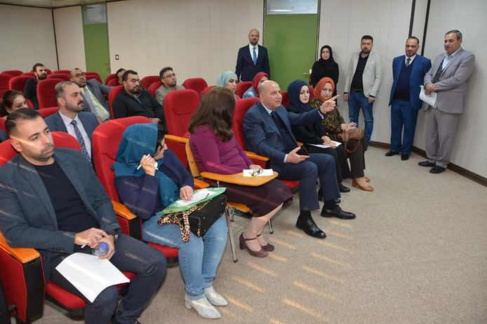 خلال حضوره ورشة تخصصية اقامتهما دائرة التخطيط بالتعاون مع قسم الجودة والتطوير المؤسسي