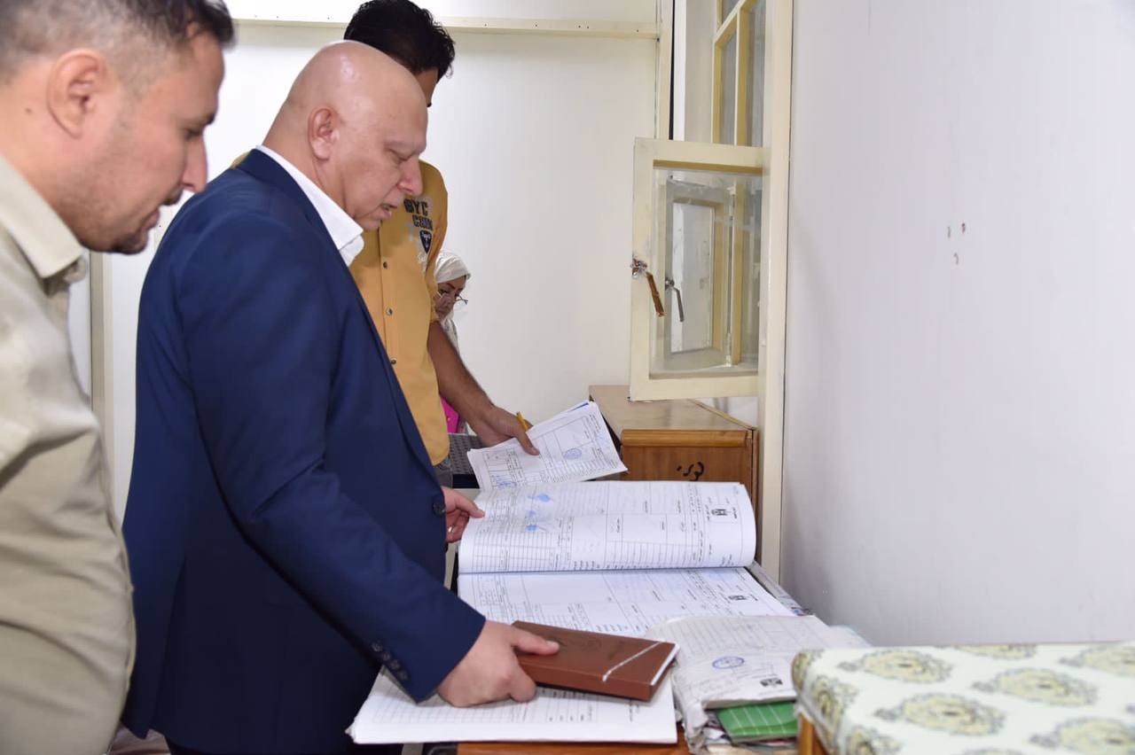 معاون مدير عام التسجيل العقاري للشؤون القانونية يجري زيارة تفتيشية الى مديريتي العقاري في الكرخ/1 والبياع