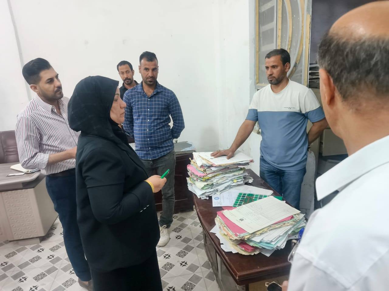 مدير عام دائرة التسجيل العقاري تتفقد ملاحظية الشوملي وتوجه بتأهيل البناية والارتقاء بالخدمات المقدمة للمواطنين