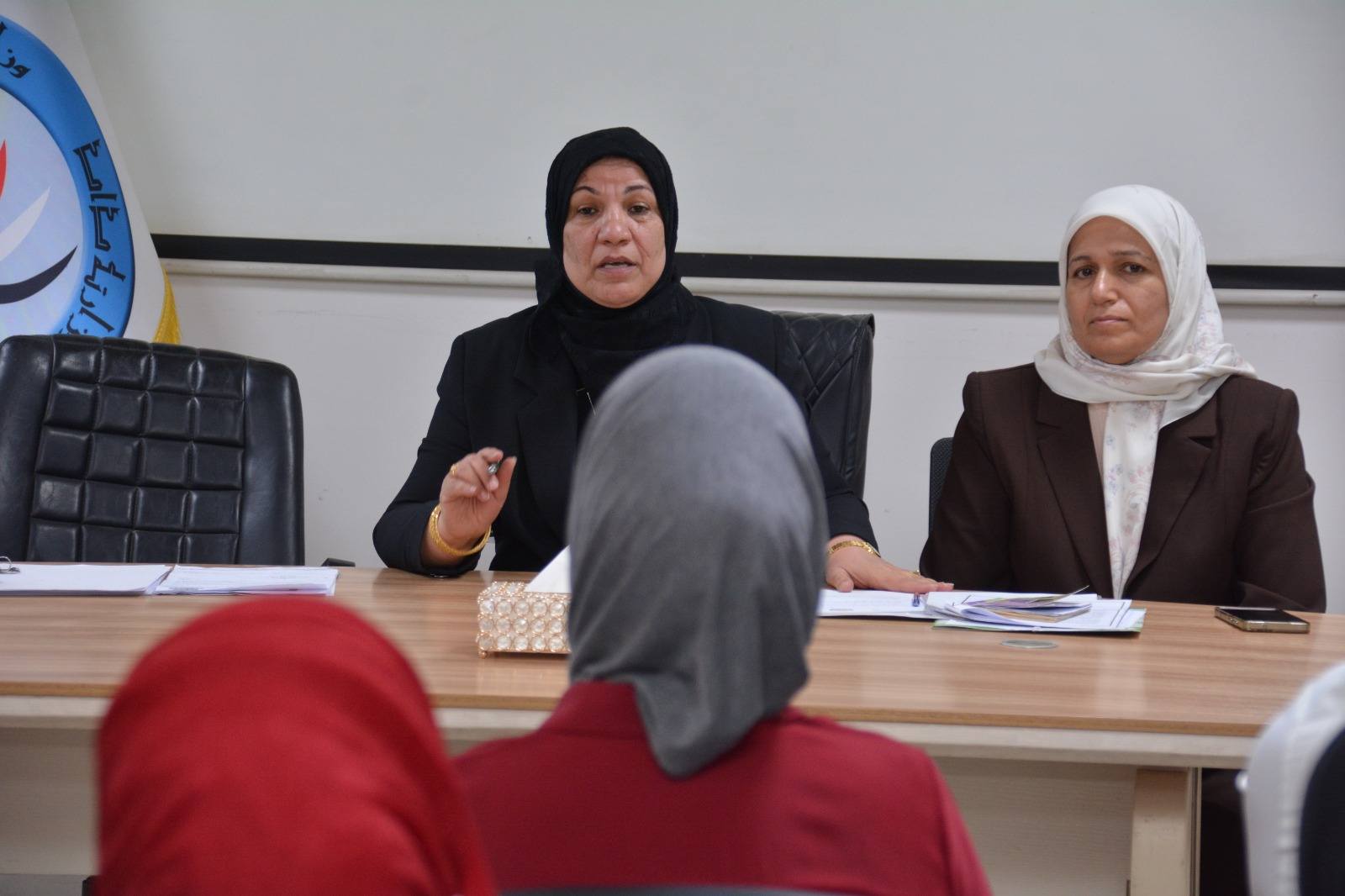 دائرة التسجيل العقاري تقيم دورة تدريبية متخصصة حول أحكام رفع أو إلغاء العقوبات الانضباطية وآثارها