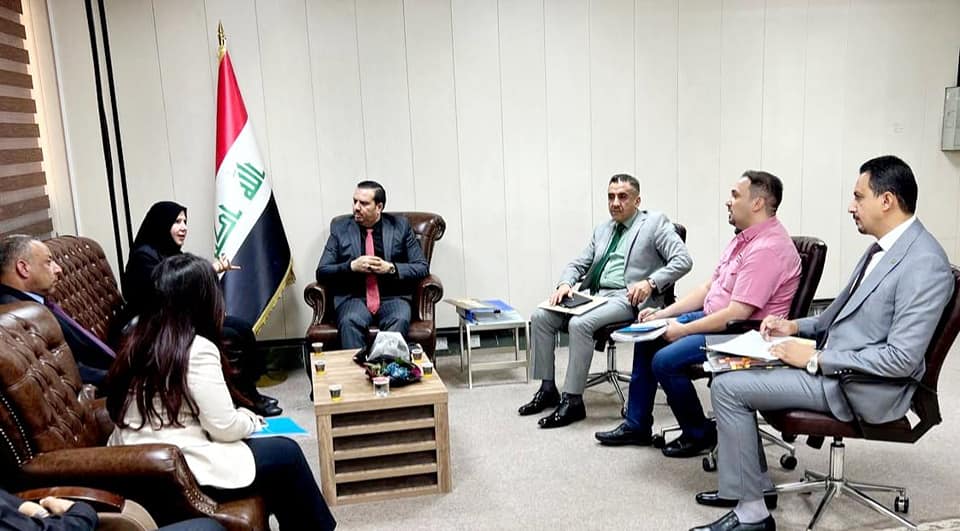 مدير عام دائرة العلاقات العدلية يعقـــد اجتماعاً موسعاً للجنــة ‏الخاصة باتفاقية لاهاي لإختطاف الاطفال ‏