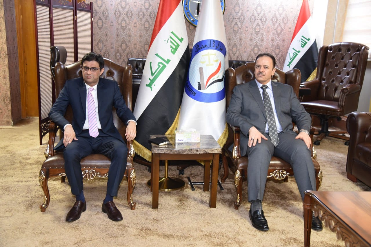 وكيل وزارة العدل للشؤون الإدارية والمالية يستقبل نائب رئيس بعثة جمهورية باكستان الإسلامية