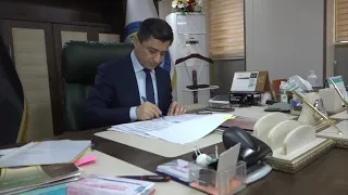 وقع معالي وزير العدل د.خالد شواني اليوم الاثنين المصادف ٣١/١٠/٢٠٢٢ على إستمارة كشف الذمة المالية وتم تسليمها الى هيئة النزاهة.