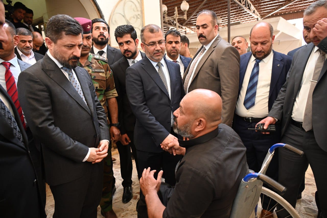 وزير العدل د. خالد شواني يتفقد مديرية التسجيل العقاري في السماوة ويوجه بتوفير كافة مستلزمات ومتطلبات العمل