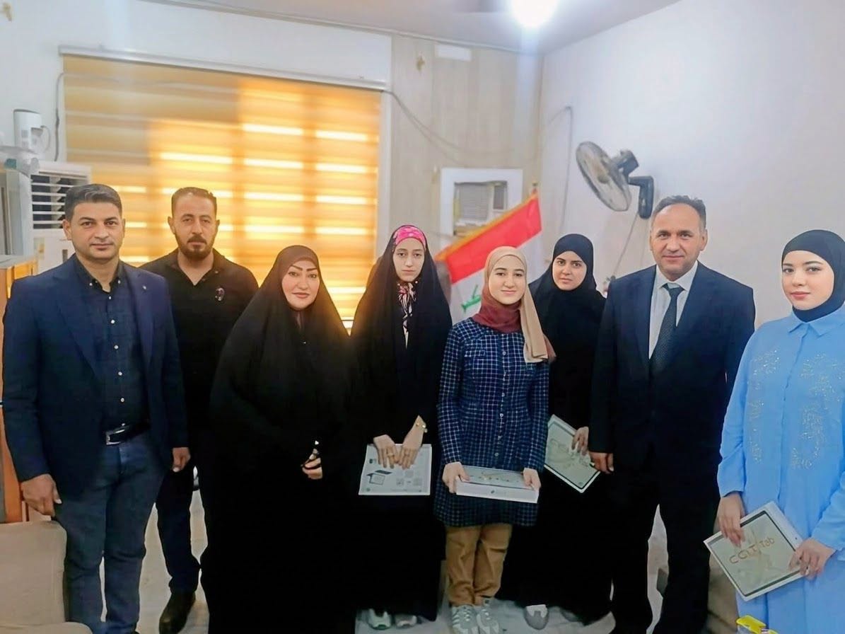 دائرة رعاية القاصرين تكرم عددا من المتفوقين القاصرين في محافظة المثنى