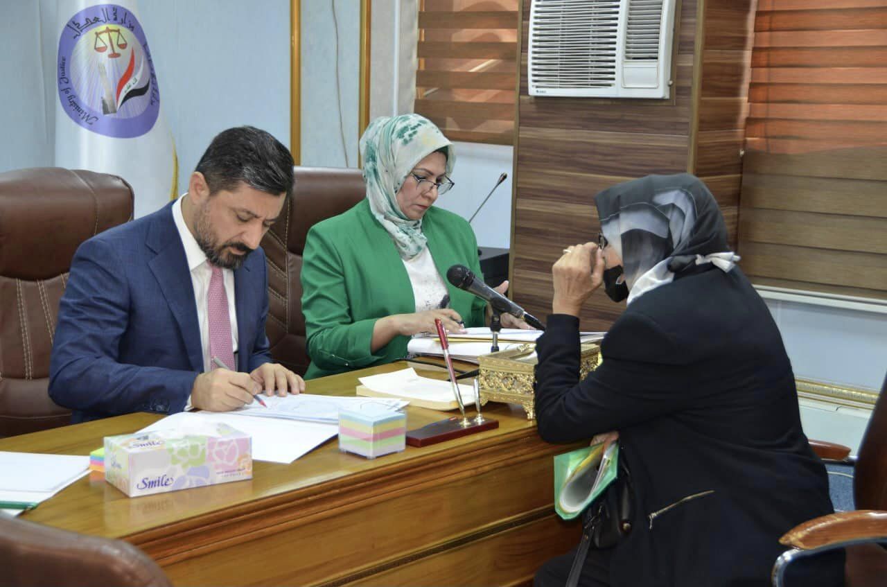 وزير العدل د. خالد شواني يستقبل عددا من المواطنين في مقر الوزارة للاستماع الى مشاكلهم وايجاد الحلول