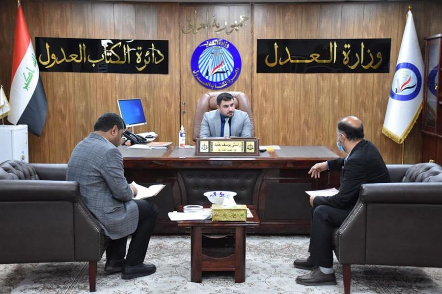 مدير عام دائرة الكتاب العدول يلتقي عددا من المواطنين ‏والموظفين للاستماع الى طلباتهم والمساهمة بحلها