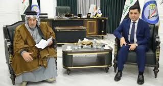 وزير العدل د. خالد شواني يستقبل عدداً من المواطنين في مكتبه  للاستماع الى مشاكلهم وتذليل العقبات التي تواجههم  ‏وايجاد الحلول المناسبة لها وبشكل مباشر وفق السياقات القانونية .