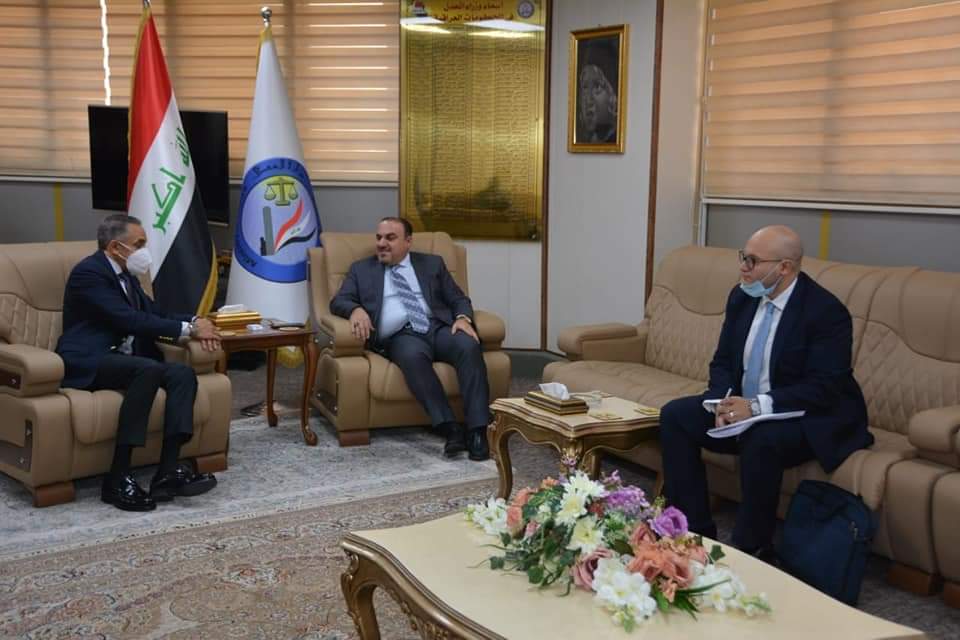 وزير العدل يستقبل سعادة السفير المصري في بغداد ‏لبحث افاق التعاون المشترك بين الجانبين