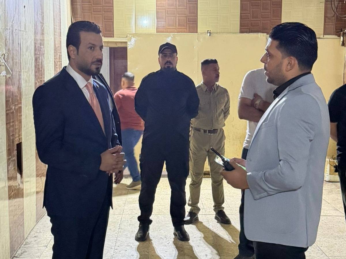 معاون المدير العام للشؤون الإدارية والمالية لدائرة الاصلاح العراقية يجري زيارة ليلية إلى سجن السماوة المركزي