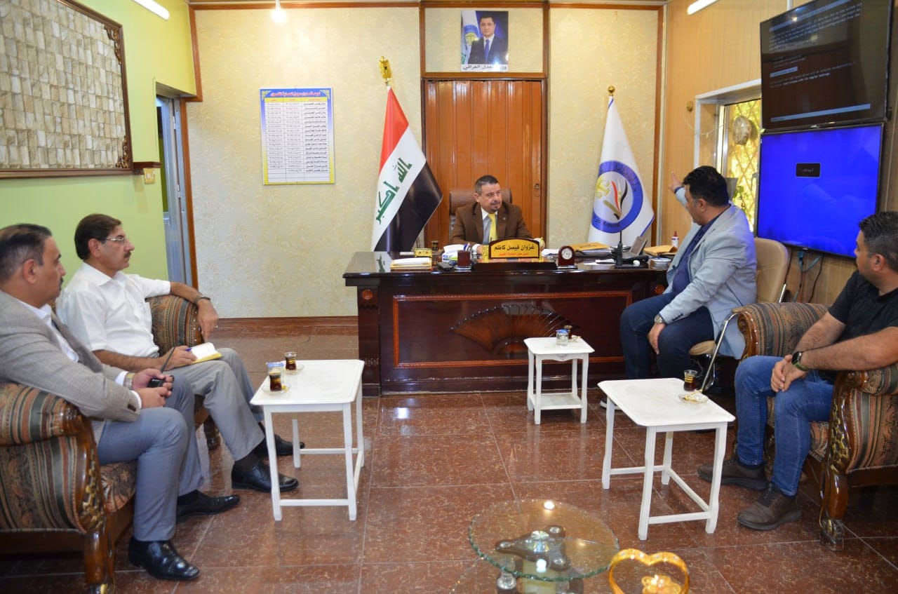 تنفيذاً لتوجيهات معالي وزير العدل د. خالد شواني.. اللجنة الوزارية الخاصة بمتابعة شؤون السجناء في الاقسام الاصلاحية تجري زيارة تفتيشـية الى سجن الحماية القصوى