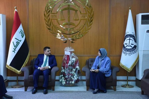 من اجل تطوير عمل دوائرها 