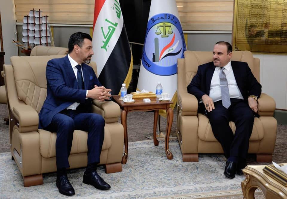 وزير العدل يستقبل مسؤول تنظيم الشركات الصينية في الشرق الاوسط
