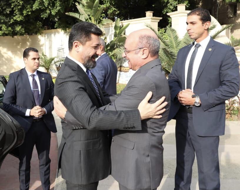 وزير العدل د. خالد شواني يبحث مع نظيره المصري التعاون المشترك في المجالات العدلية واسترداد الأموال والمطلوبين .