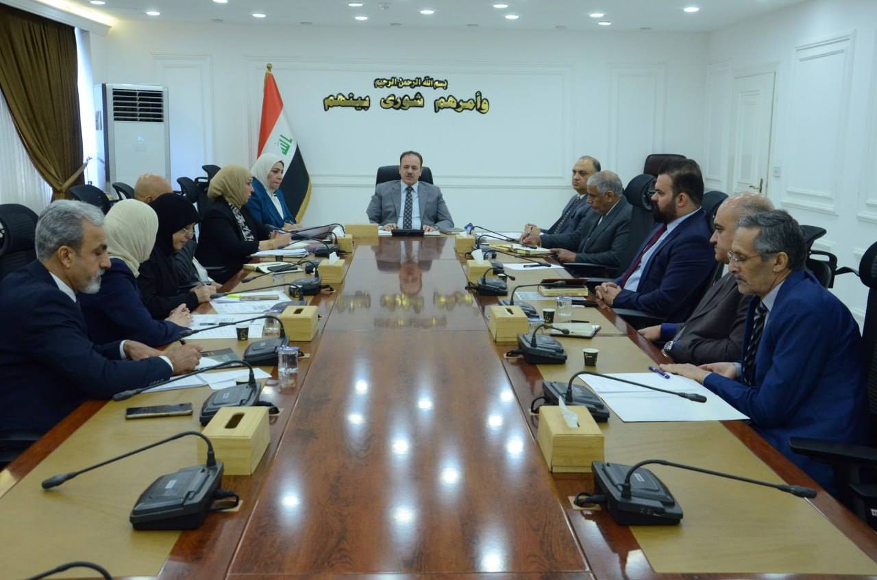 وكيل وزارة العدل للشؤون الإدارية والمالية يترأس اجتماع اللجنة الوزارية الدائمة لحقوق المواطن لبحث سبل تسهيل مراجعات المواطنين