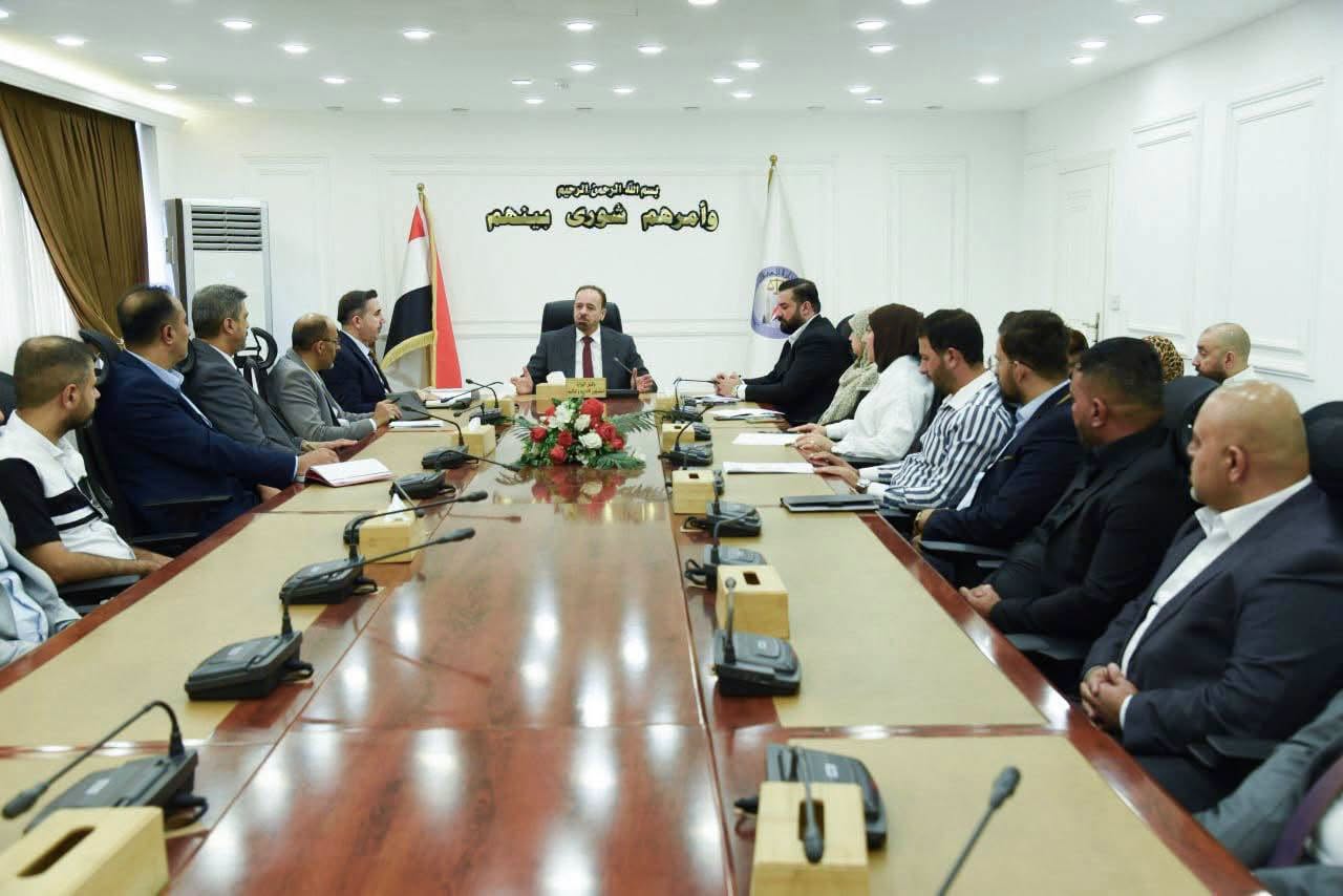 وكيل وزارة العدل للشؤون الإدارية والمالية يترأس اجتماعا لمناقشة تطوير البرامج التعليمية في المؤسسات الاصلاحية