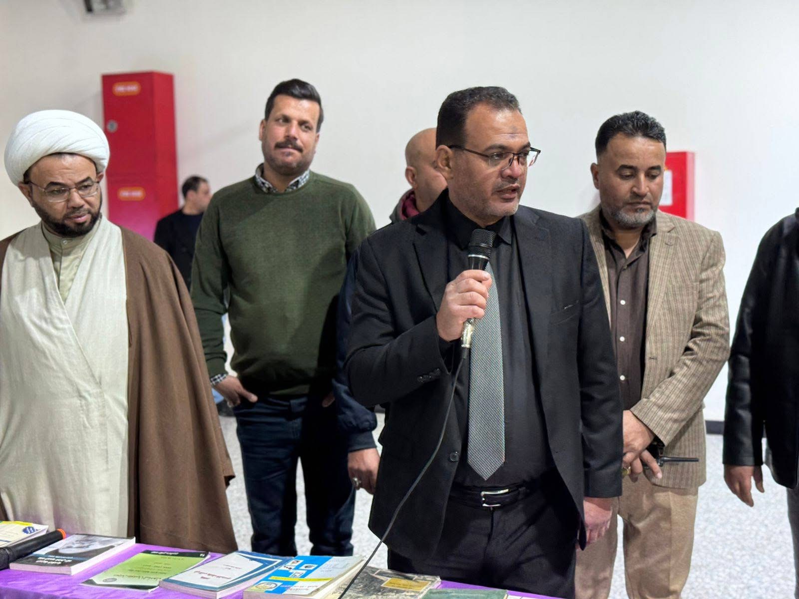 سجن الناصرية الاصلاحي ينظم معرضًا للكتاب بمناسبة ذكرى المبعث النبوي الشريف نظّمت شعبة الإرشاد الديني في سجن الناصرية الاصلاحي