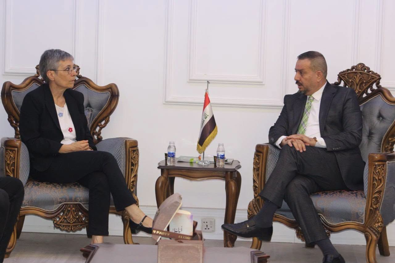 مدير عام دائرة العلاقات العدلية يبحث مع القنصل الفرنسي اوضاع النزلاء الفرنسيين وسبل تعزيز التعاون القانوني