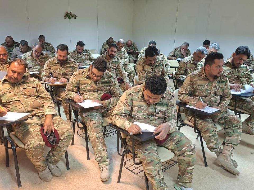 قسم التطوير الإصلاحي يختتم سلسلة دورات تخصصية لتعزيز جاهزية الحراس ورفع كفاءتهم المهنية