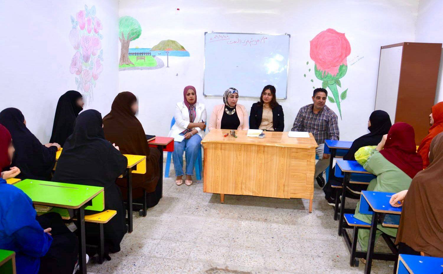 برامج توعوية في موقف الرصافة السادسة للنساء لتعزيز التأهيل الفكري لدى النزيلات