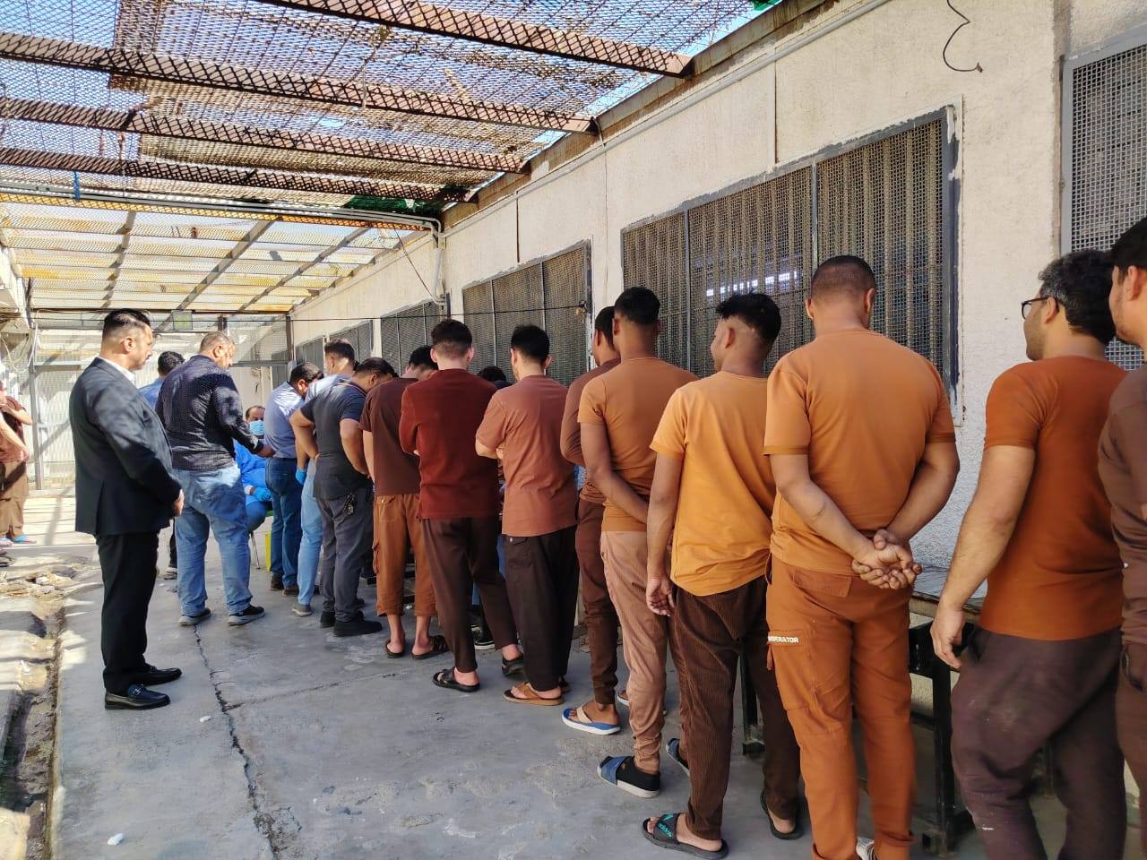 حملة تلقيح واسعة ضد الإنفلونزا والسحايا في موقف الرصافة الرابعة