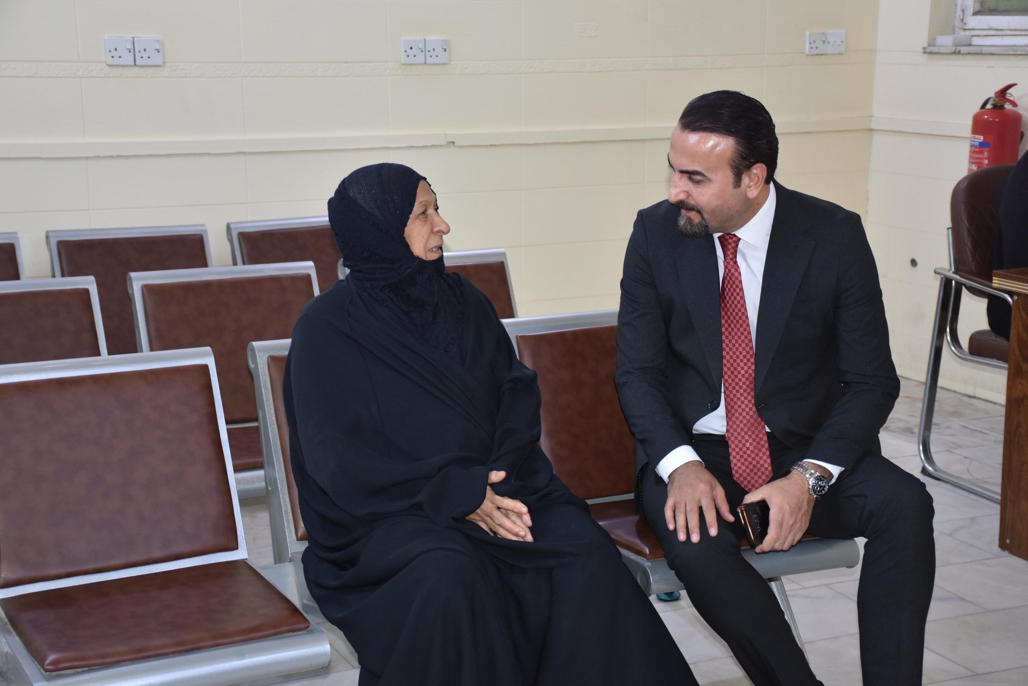 مدير عام دائرة الكتاب العدول يتفقد دائرة كاتب عدل الحرية ويوجّه بتبسيط الإجراءات لخدمة المواطنين