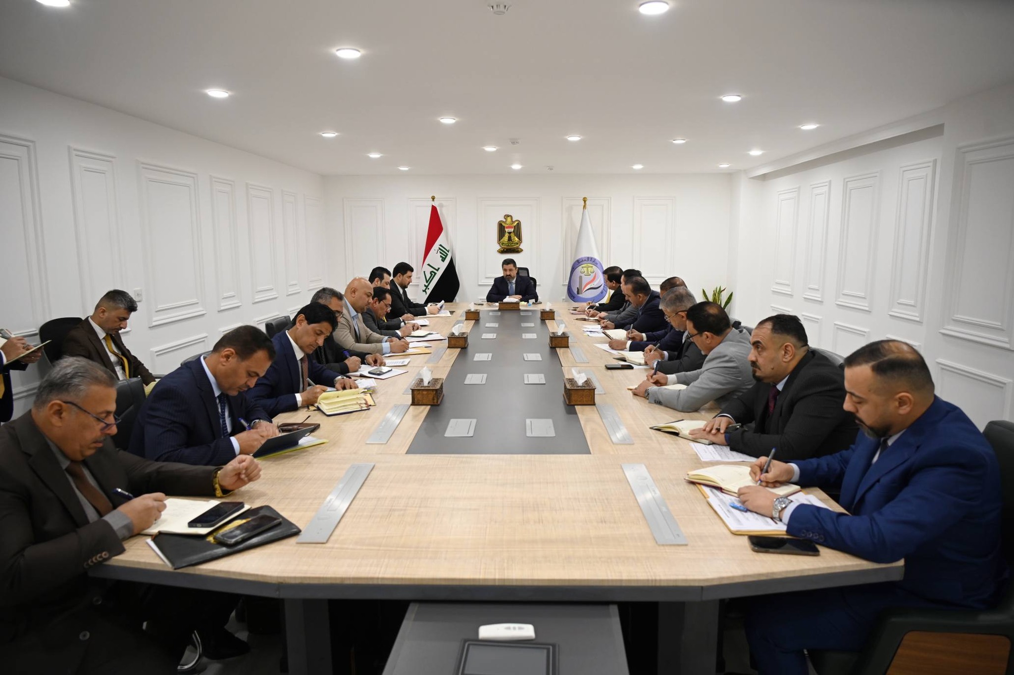 خلال ترؤسه اجتماعاً خاصاً بأمن السجون... وزير العدل يوجّه باتخاذ إجراءات أمنية مشددة في الأقسام السجنية التابعة لدائرة الإصلاح العراقية