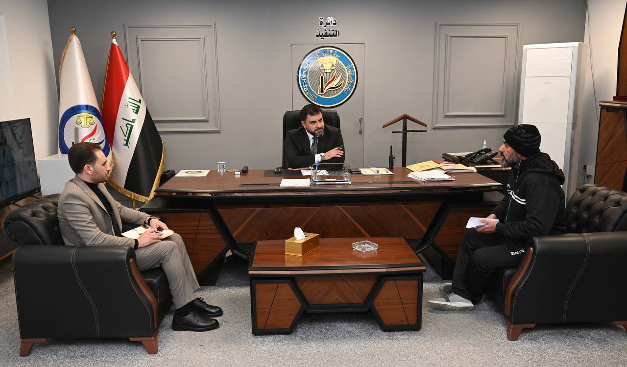 مدير عام دائرة التنفيذ، السيد راستي يوسف حميد، يستقبل في مبنى الوزارة، عدداً من المواطنين